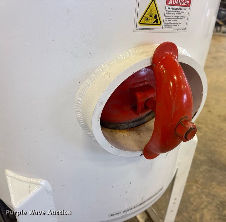 image for item DV4113 2021 Axxiom Manufacturing Schmidt 6.5 C.F sand blaster