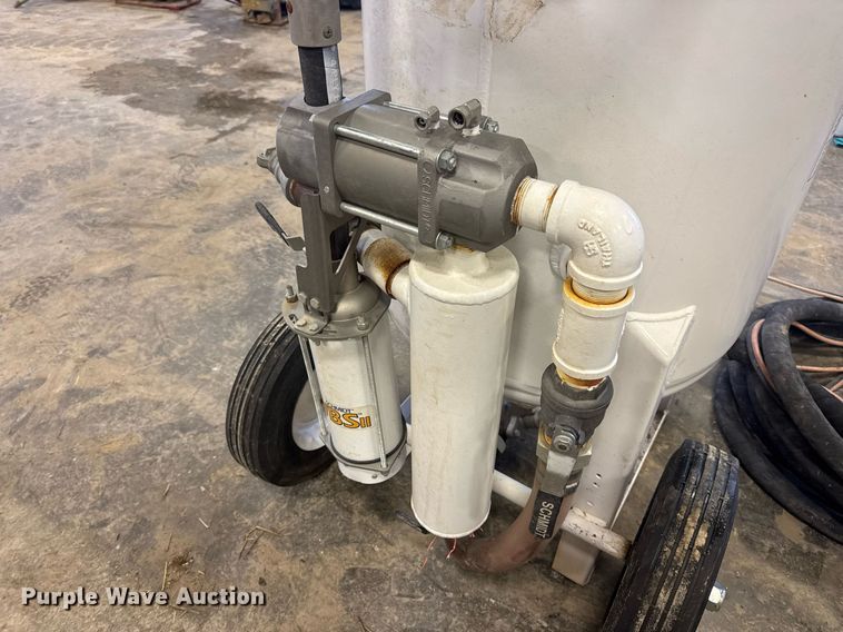 image for item DV4113 2021 Axxiom Manufacturing Schmidt 6.5 C.F sand blaster