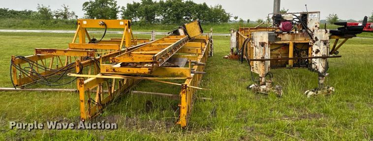 image for item DV4114 Gomaco C-450 bridge deck finisher