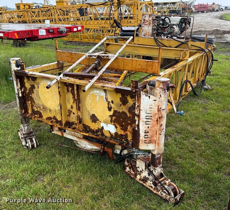 image for item DV4114 Gomaco C-450 bridge deck finisher