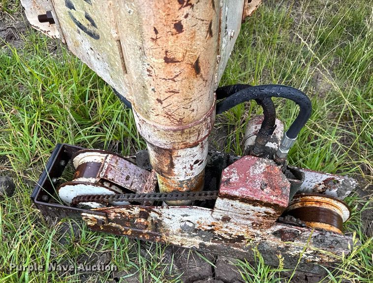 image for item DV4114 Gomaco C-450 bridge deck finisher