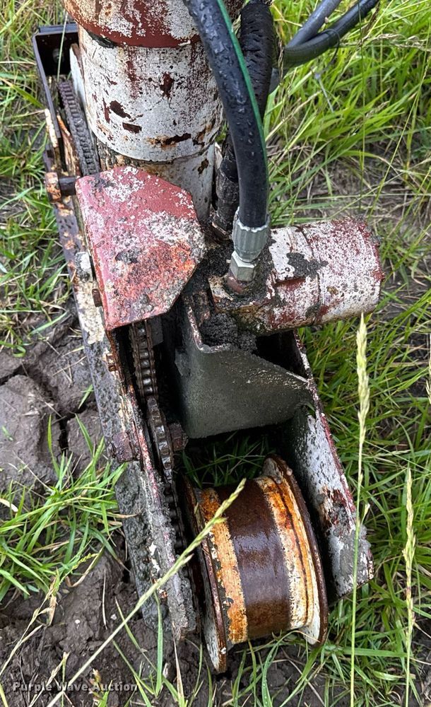 image for item DV4114 Gomaco C-450 bridge deck finisher