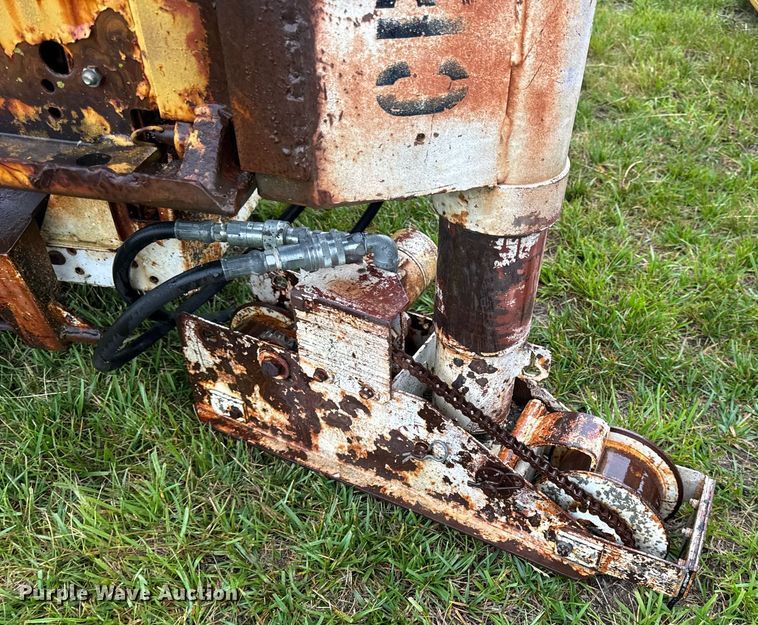 image for item DV4114 Gomaco C-450 bridge deck finisher