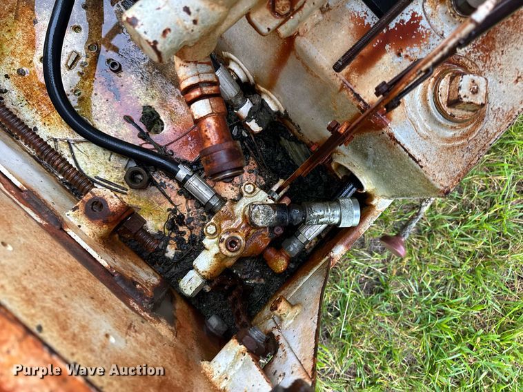 image for item DV4114 Gomaco C-450 bridge deck finisher