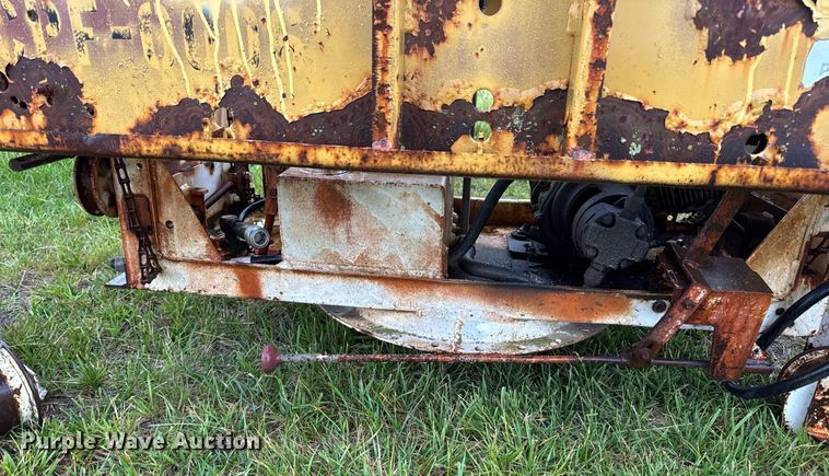 image for item DV4114 Gomaco C-450 bridge deck finisher