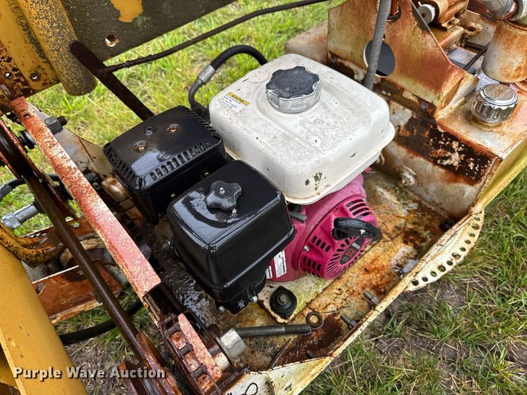 image for item DV4114 Gomaco C-450 bridge deck finisher