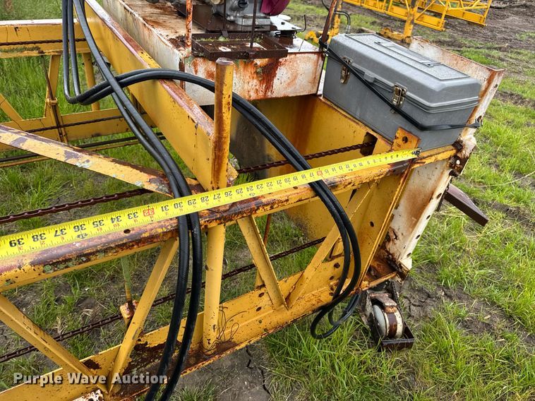 image for item DV4114 Gomaco C-450 bridge deck finisher