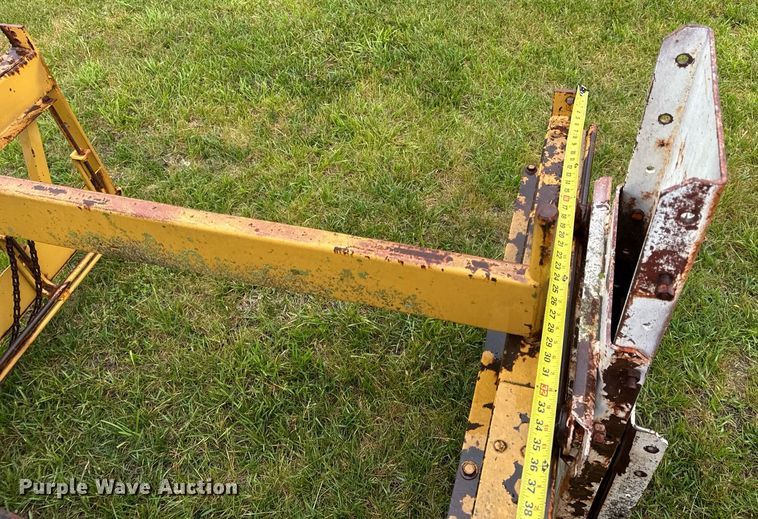 image for item DV4114 Gomaco C-450 bridge deck finisher