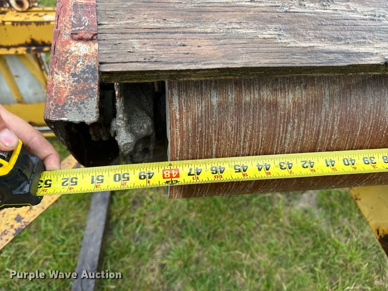 image for item DV4114 Gomaco C-450 bridge deck finisher