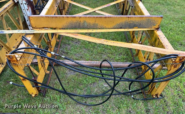 image for item DV4114 Gomaco C-450 bridge deck finisher