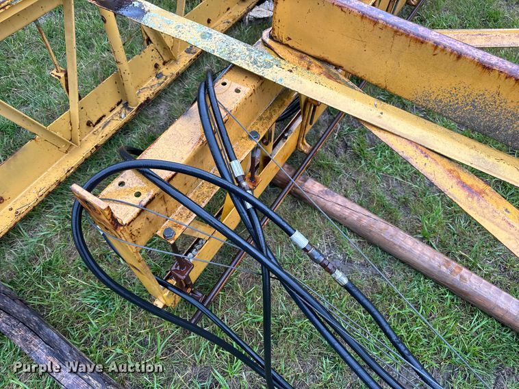 image for item DV4114 Gomaco C-450 bridge deck finisher