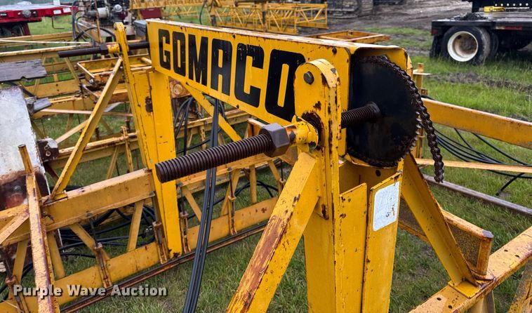 image for item DV4114 Gomaco C-450 bridge deck finisher