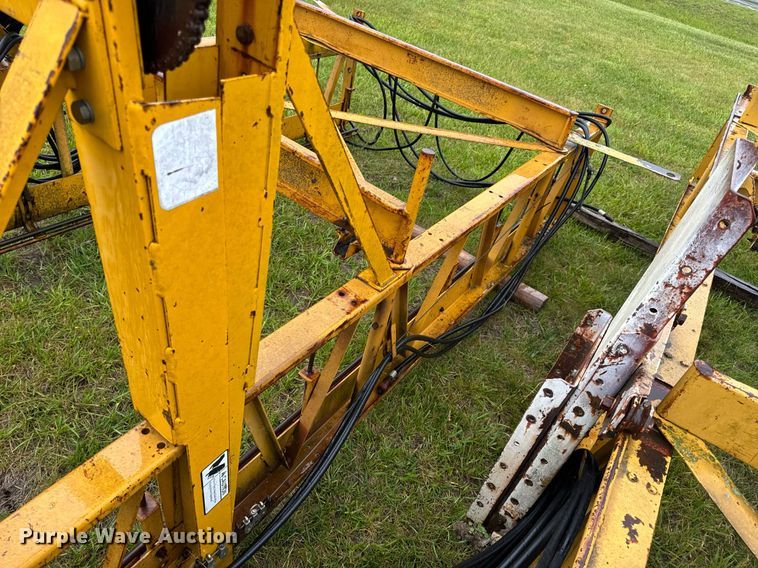 image for item DV4114 Gomaco C-450 bridge deck finisher