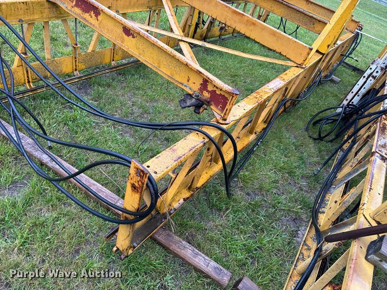 image for item DV4114 Gomaco C-450 bridge deck finisher