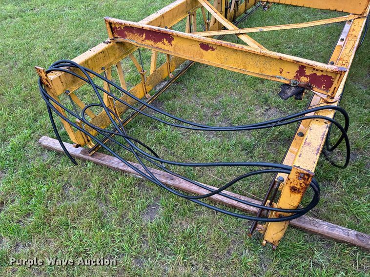 image for item DV4114 Gomaco C-450 bridge deck finisher