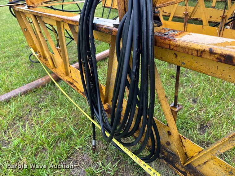 image for item DV4114 Gomaco C-450 bridge deck finisher