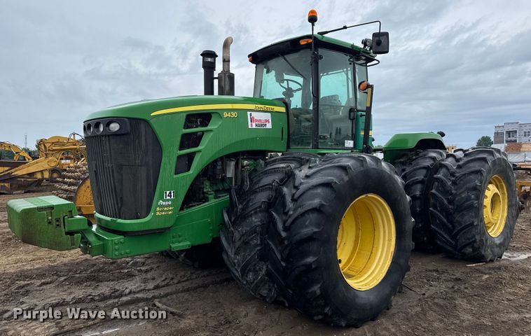 image for item DV4117 2010 John Deere 9430 Scraper Special 4WD tractor