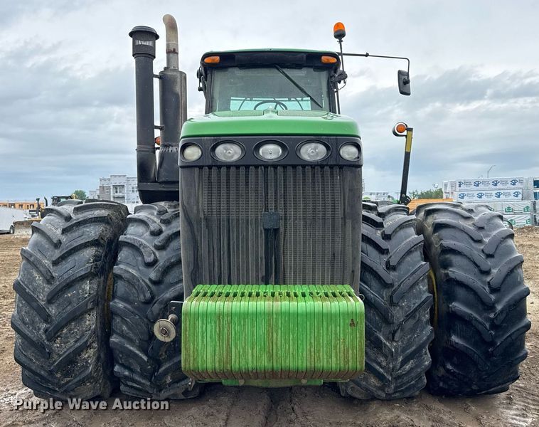 image for item DV4117 2010 John Deere 9430 Scraper Special 4WD tractor