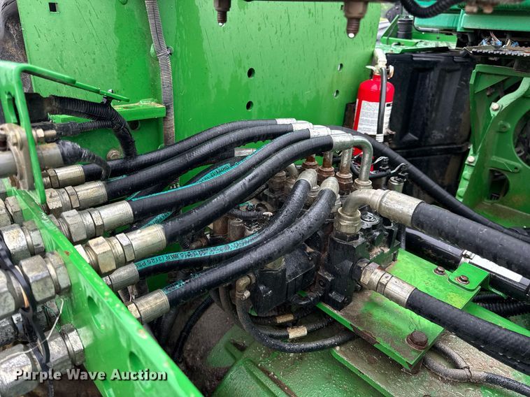 image for item DV4117 2010 John Deere 9430 Scraper Special 4WD tractor