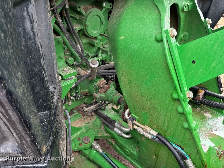 image for item DV4117 2010 John Deere 9430 Scraper Special 4WD tractor