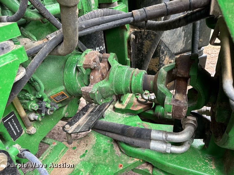 image for item DV4117 2010 John Deere 9430 Scraper Special 4WD tractor