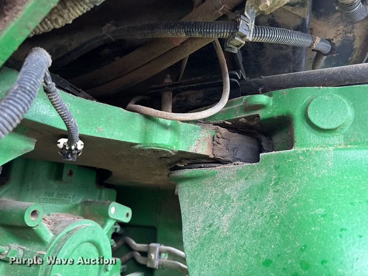 image for item DV4117 2010 John Deere 9430 Scraper Special 4WD tractor