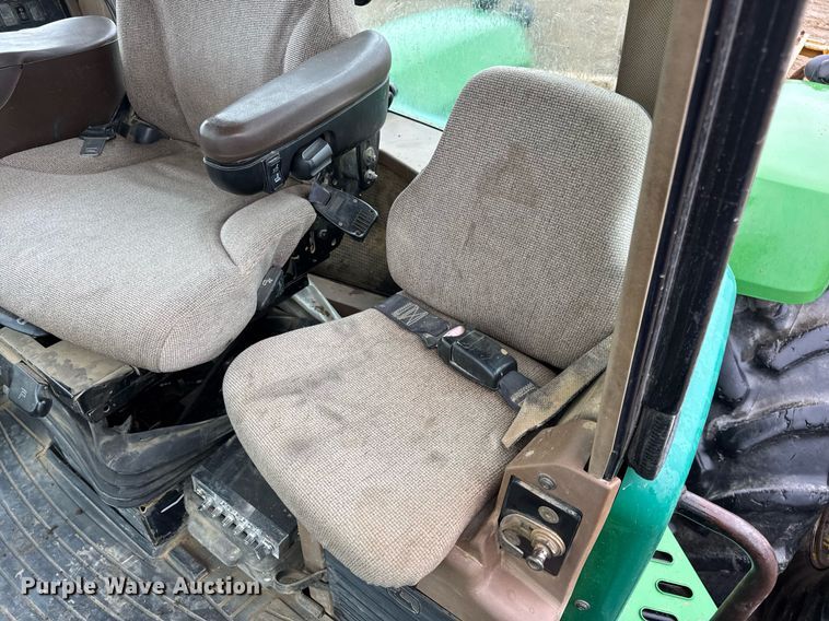 image for item DV4117 2010 John Deere 9430 Scraper Special 4WD tractor