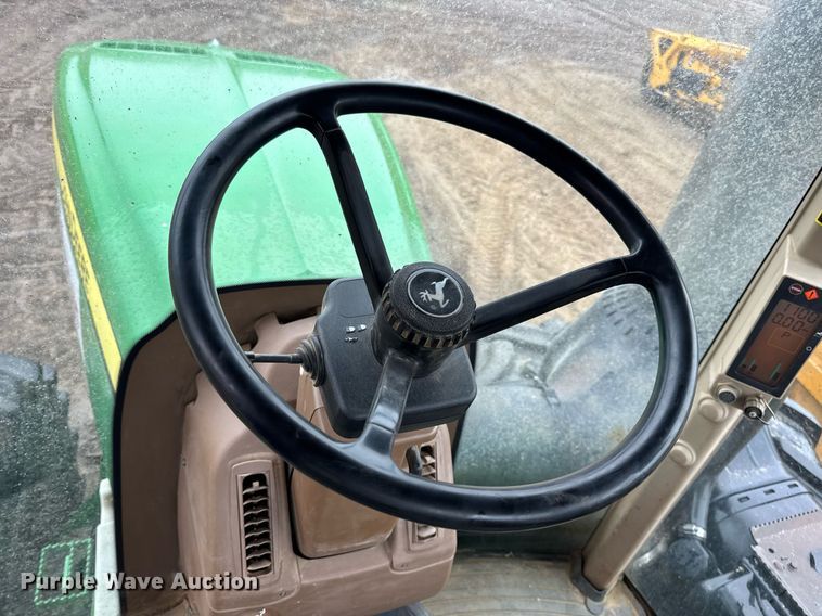 image for item DV4117 2010 John Deere 9430 Scraper Special 4WD tractor
