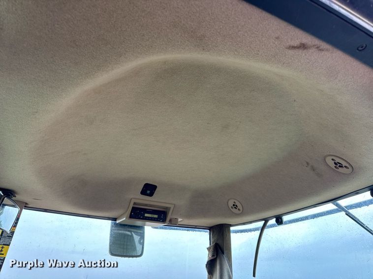 image for item DV4117 2010 John Deere 9430 Scraper Special 4WD tractor