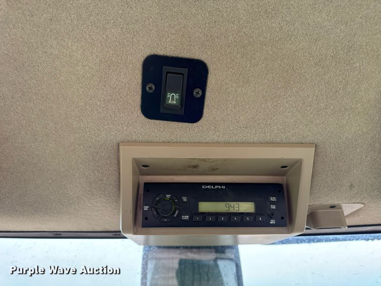 image for item DV4117 2010 John Deere 9430 Scraper Special 4WD tractor