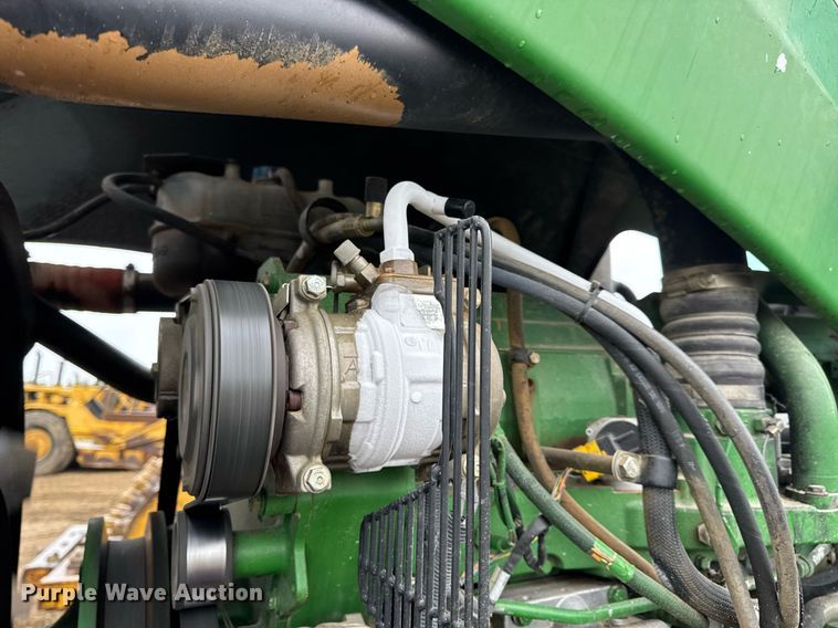 image for item DV4117 2010 John Deere 9430 Scraper Special 4WD tractor