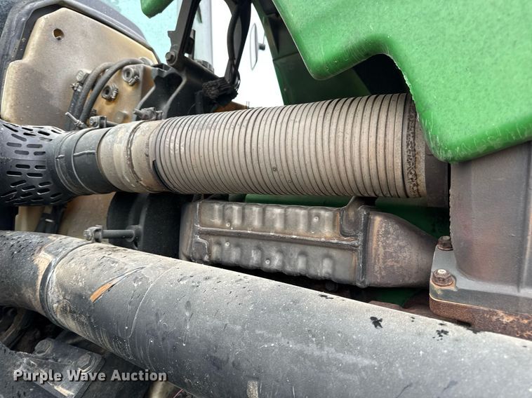 image for item DV4117 2010 John Deere 9430 Scraper Special 4WD tractor