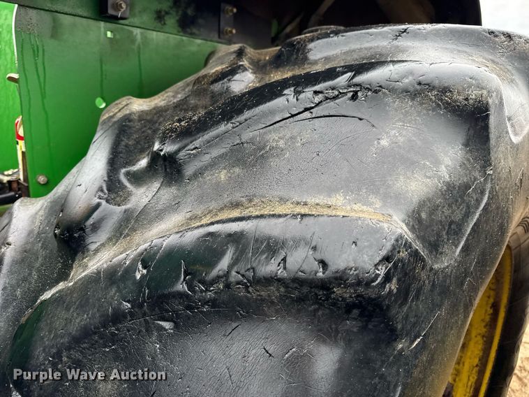 image for item DV4117 2010 John Deere 9430 Scraper Special 4WD tractor