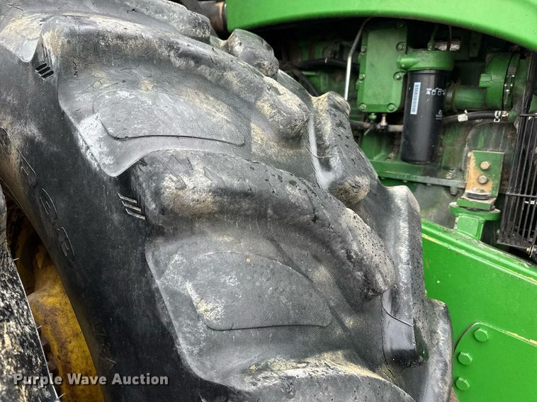 image for item DV4117 2010 John Deere 9430 Scraper Special 4WD tractor