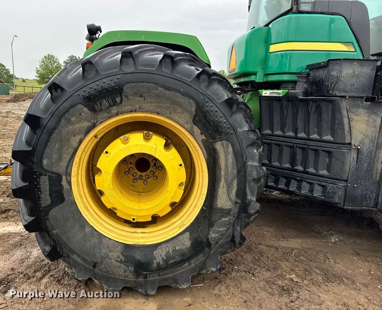 image for item DV4117 2010 John Deere 9430 Scraper Special 4WD tractor