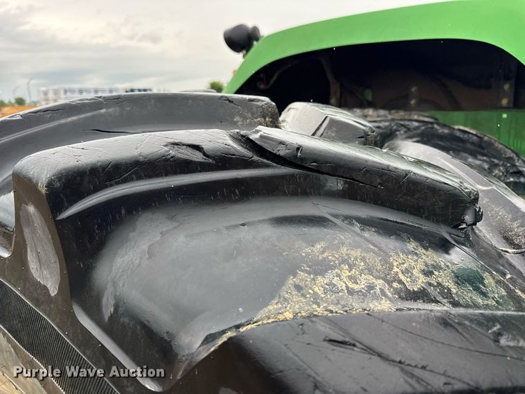 image for item DV4117 2010 John Deere 9430 Scraper Special 4WD tractor