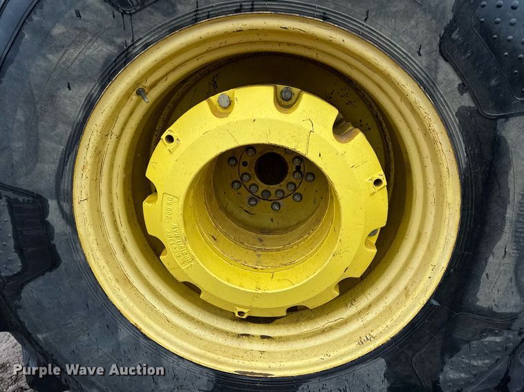 image for item DV4117 2010 John Deere 9430 Scraper Special 4WD tractor