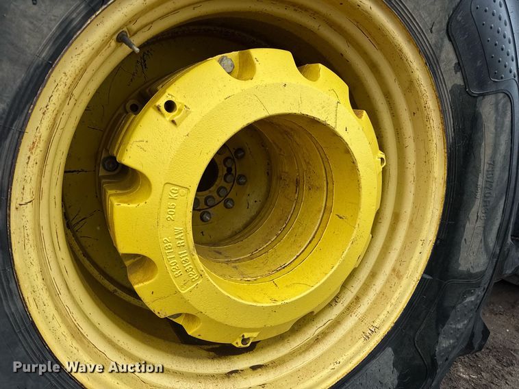 image for item DV4117 2010 John Deere 9430 Scraper Special 4WD tractor