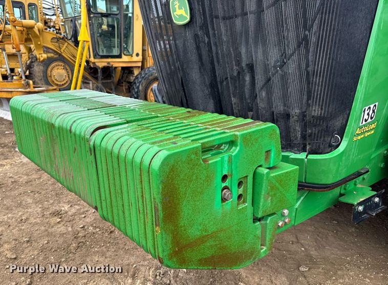 image for item DV4118 2013 John Deere 9560R Scraper Special 4WD tractor