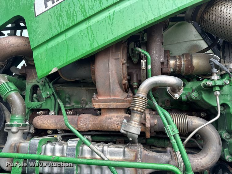 image for item DV4118 2013 John Deere 9560R Scraper Special 4WD tractor