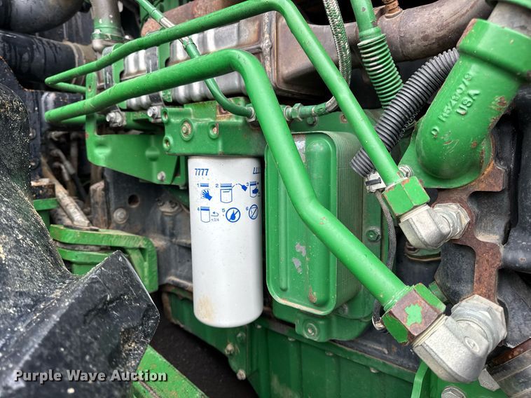 image for item DV4118 2013 John Deere 9560R Scraper Special 4WD tractor