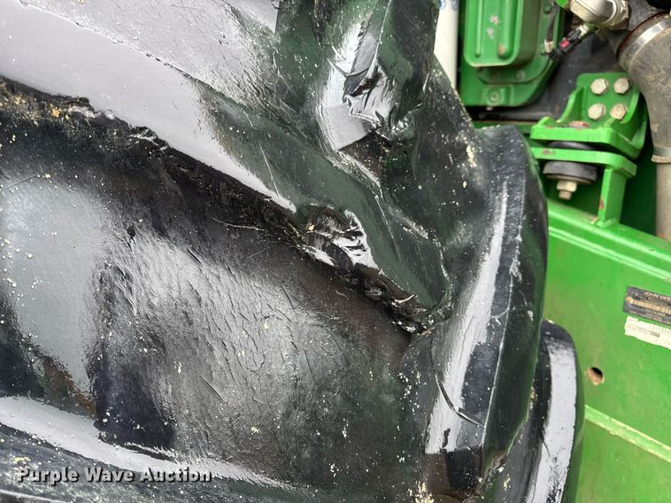 image for item DV4118 2013 John Deere 9560R Scraper Special 4WD tractor