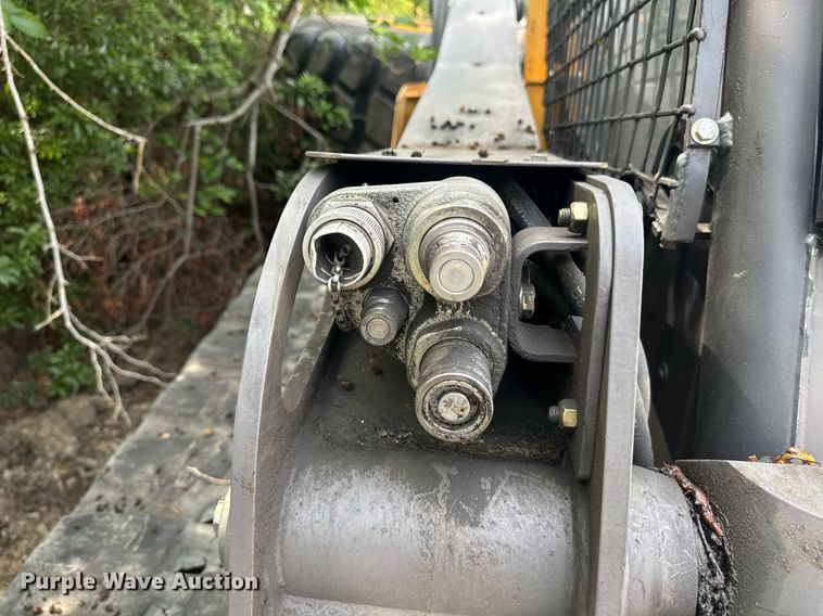 image for item DW1986 2016 Volvo MCT135C tracked skid steer loader