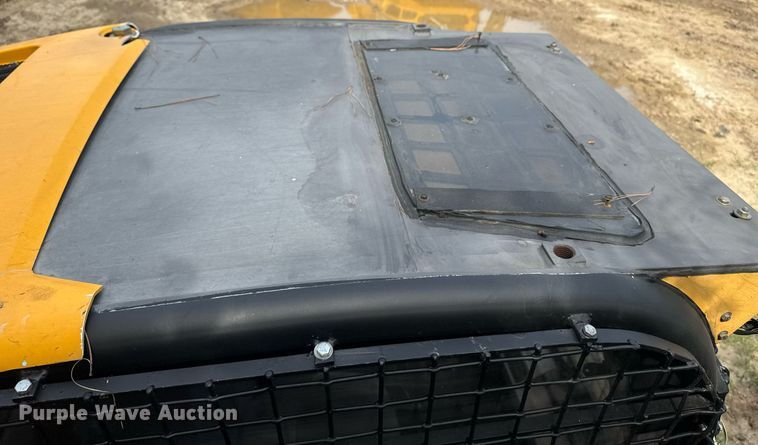 image for item DW1986 2016 Volvo MCT135C tracked skid steer loader