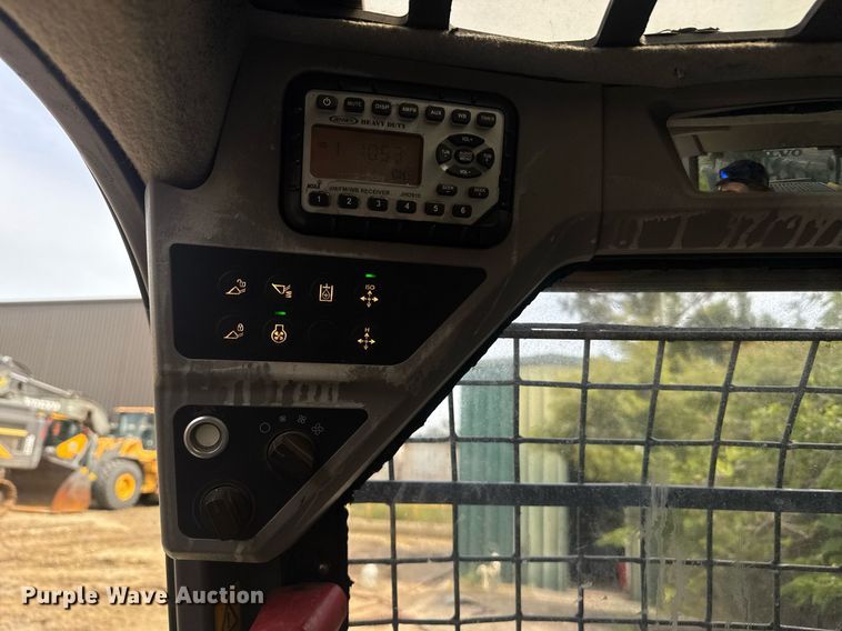 image for item DW1986 2016 Volvo MCT135C tracked skid steer loader