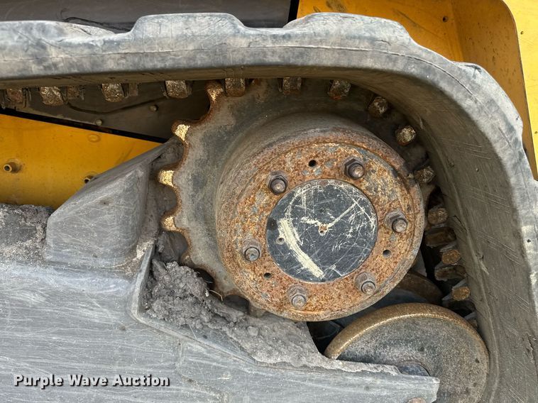 image for item DW1986 2016 Volvo MCT135C tracked skid steer loader