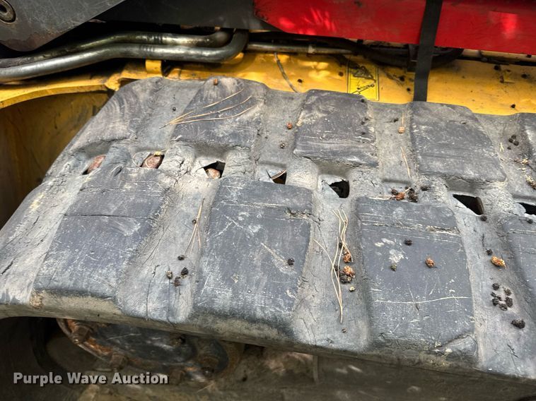 image for item DW1986 2016 Volvo MCT135C tracked skid steer loader