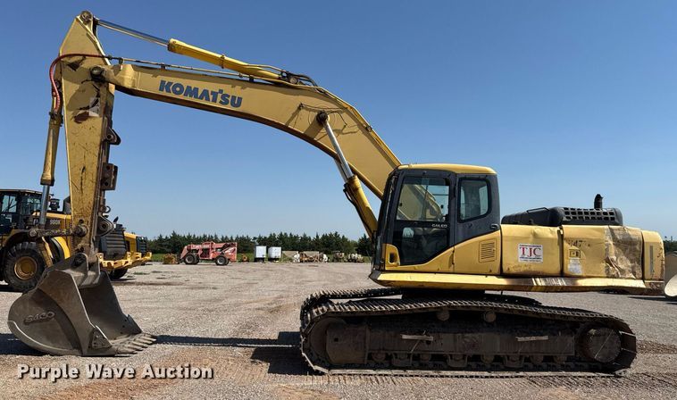 image for item DW5049 2006 Komatsu PC300LC-7 excavator