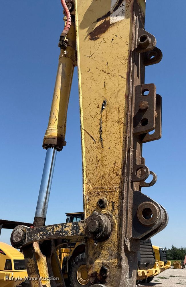 image for item DW5049 2006 Komatsu PC300LC-7 excavator