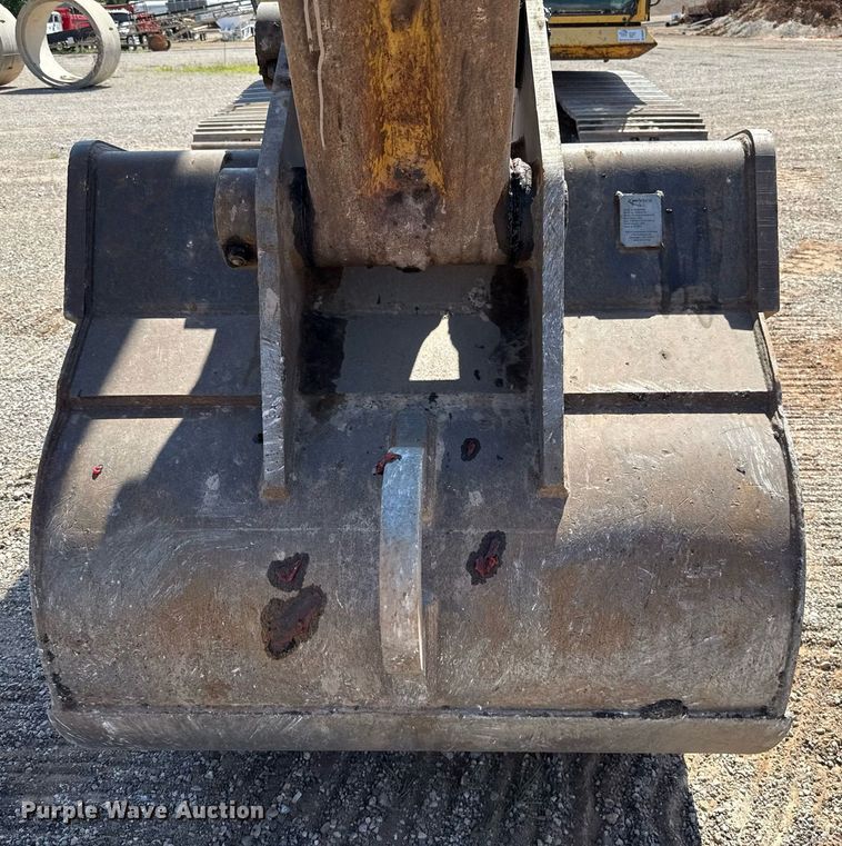 image for item DW5049 2006 Komatsu PC300LC-7 excavator